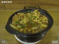 -三鞭一花·独一处·元英砂锅(海光寺店)