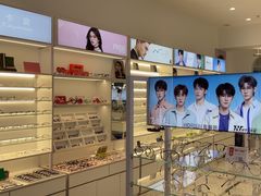 -J-Color眼镜·蔡司·依视路授权店(槐房万达广场店)