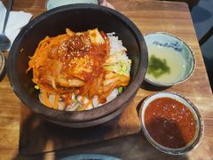 泡菜牛肉石锅拌饭-金石陈朝鲜拌饭(东城万达店)