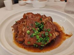 特色酱烧小肘-大鸭梨烤鸭(甘家口店)