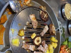 -哈哈碳都·牛肋条无限自助烤肉(台江万达店)