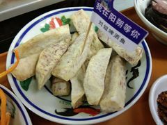 -刘姐啤酒鱼民族演艺餐厅(西街总店)