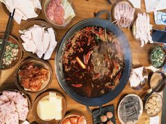 -黄潇洒老火锅(九眼桥宏济巷店)