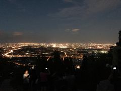 -鬼笑石后山停车场