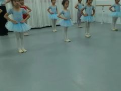 -小芳舞蹈团·少儿舞蹈·中国舞(龙江校区)