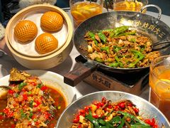 -费大厨辣椒炒肉(黄兴中心广场店)