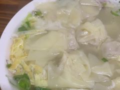 -胖子馄饨坊