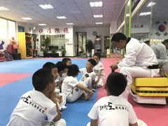 -健成运动中心·体适能跆拳道少儿格斗体考跳绳