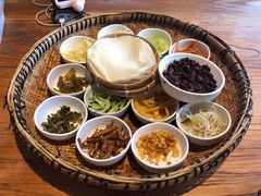 -包整·丝娃娃(一览甲秀楼风景店)