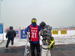 -华彬猛犸滑雪场