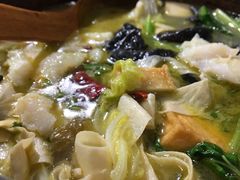 -周鱼小馆石锅酸菜鱼(活力汇店)