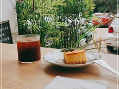 -More than cafe·置外咖啡