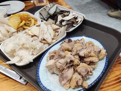 -菌之家·专业纯野生菌火锅·特色炒菌