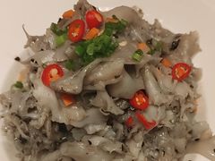 -八府香鸭·啫啫煲(华山路店)