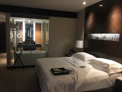 -青岛海尔洲际酒店