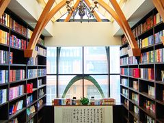 -钟书阁(松江泰晤士小镇店)