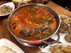 -亮欢寨酸汤鱼(沙冲路店)