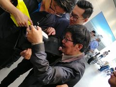 -理想汽车(世纪汇店)