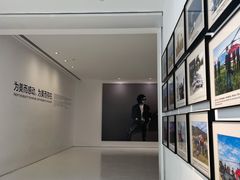 -罗红摄影艺术馆