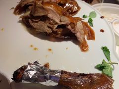 精品烤鸭-悦江(梅奔中心店)