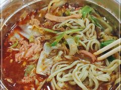 -鹍记特色牛杂面