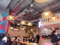 大堂-炉小二铜锅牛蛙•川湘菜(三里屯店)