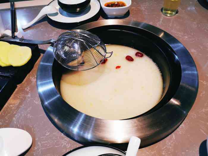 神筋火锅牛筋米捞-"位置:请依据导航.停车:商场地下自带了.