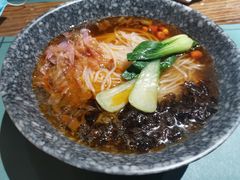 素米线-八月美食小馆(银泰城总店)