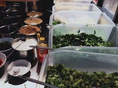 -钢管厂五区小郡肝串串香(奥克斯广场锦城万达店)
