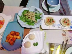 -忘忧草融合私房菜(红鼎国际店)