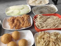 -光头药膳鸡(莱茵小镇店)