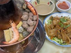 -一口猪海鲜浑锅·东北家常菜