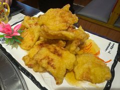 -靠山屯东北铁锅炖(东北菜，古美西路店)