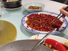 -渝信川菜 · 川味家常菜(财富购物中心店)