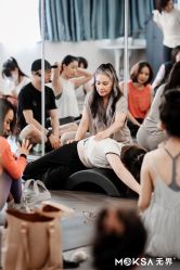 -无界瑜伽普拉提