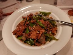 辣椒炒肉-小六汤包(万和城店)