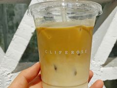 海盐焦糖冰拿铁-素咫咖啡CLIFEROSE