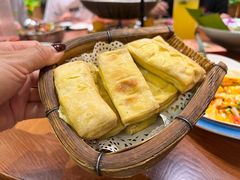 黄焖包浆豆腐-老滇山寨•云南特色菜•地方菜•民族风情歌舞表演(金碧店)