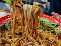 -灵芝妹子海鲜米线(劳动公园店)