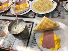 火腿意面-华星冰室(湾仔店)