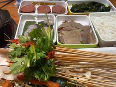 -牛小嫩串串火锅(老国贸总店)
