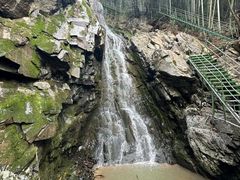 -藏龙百瀑风景区