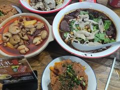 -朱大嘴肥肠血旺(福字街店)