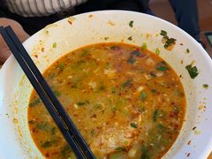 -刘记羊汤·烧饼夹肘子