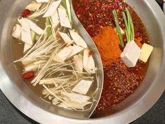 -沸炉重庆老火锅(军事博物馆店)