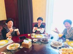 -丹世红酒庄·烧烤·团建·婚礼·水上运动