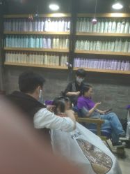 -阿兵荣辉美容理发有限公司