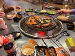 -彝人部落火盆烧烤(原内环足球场店)