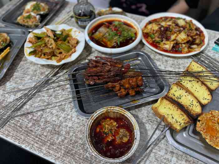 阿龙烧烤(小南门店)-"这家烧烤 绝绝子!来西安前被不同朋友疯狂.