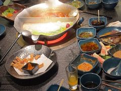 -湊湊火锅·茶憩(打浦桥日月光店)